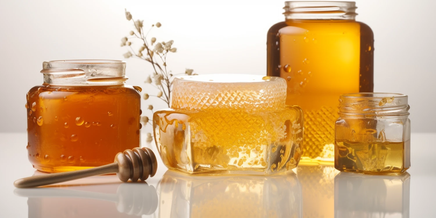 Miód rzepakowy na co pomaga?